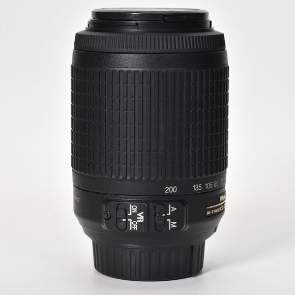 Nikon AF-S DX NIKKOR 55-200mm f/4-5.6G ED VR Zoom Lens Mint - Picture 4 of 8